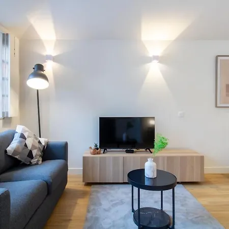 Caldeireiros 95 - G Apartamento Oporto